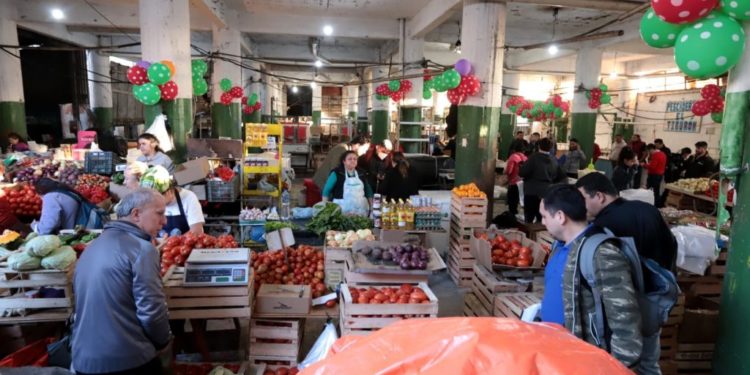 Reubican a 68 comerciantes afectados por el último incendio del Mercado 4