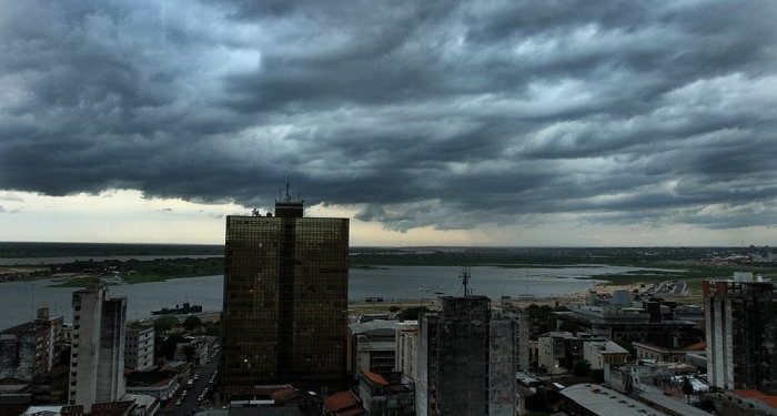 Meteorología anuncia sistema de tormentas e ingreso de frente frío para hoy