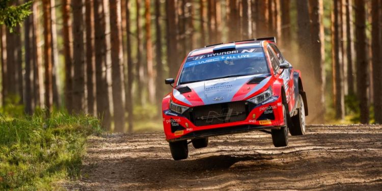 Zaldívar finalizó cuarto en el Rally de Finlandia Zaldívar finalizó cuarto en el Rally de Finlandia