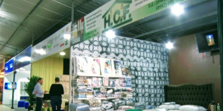 HCF S.R.L. se hace presente con purificadores de agua y elementos terapéuticos en la Expo Rodeo Trébol