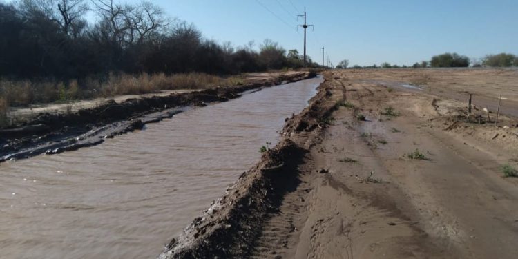 Observan correcto funcionamiento de las obras de drenaje de la Transchaco