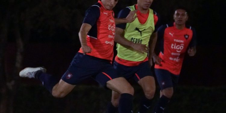 Los convocados de Francisco Arce para el duelo ante el Rojo Mallorquino Los convocados de Francisco Arce para el duelo ante el Rojo Mallorquino