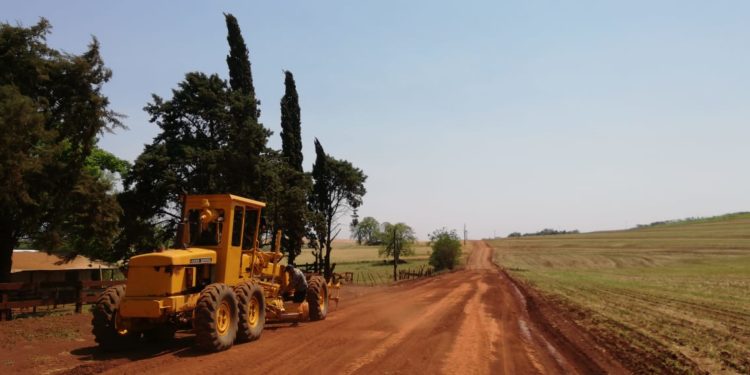 MOPC convoca a empresas para mejorar unos 700 km de camino en Guairá MOPC convoca a empresas para mejorar unos 700 km de camino en Guairá