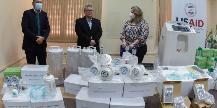 Salud garantiza provisión de oxígeno en todos los centros hospitalarios del país