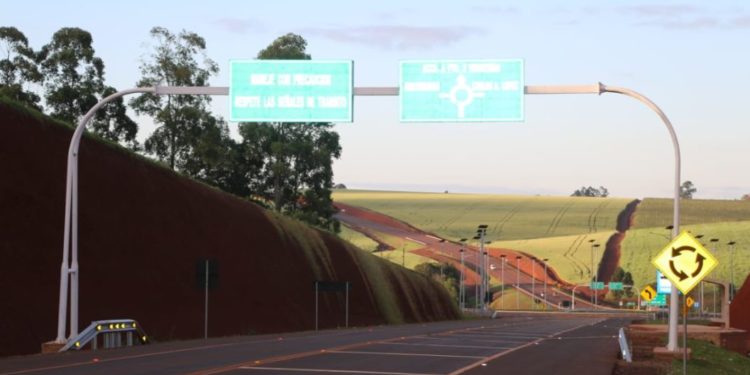 Inauguran ruta que conecta distritos altamente productivos entre Itapúa y Alto Paraná