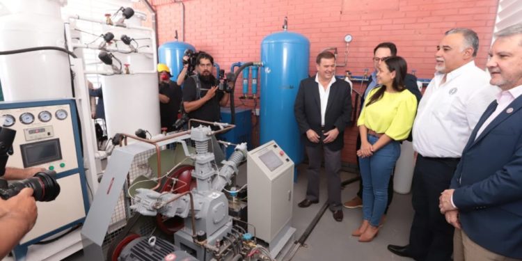 Habilitan planta de oxígeno para Hospital General de Lambaré