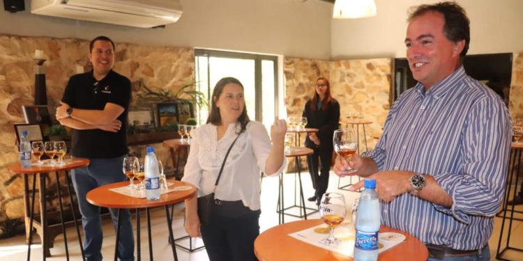 Técnicos portugueses visitan Paraguay para conocer atractivos vinculados al turismo gastronómico Técnicos portugueses visitan Paraguay para conocer atractivos vinculados al turismo gastronómico