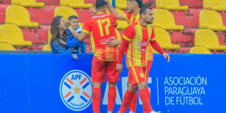 El Rayadito se quedó sin posibilidad de ascender