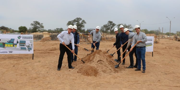Cooperativa Fernheim apunta hacia una nueva fábrica de alimentos balanceados Cooperativa Fernheim apunta hacia una nueva fábrica de alimentos balanceados