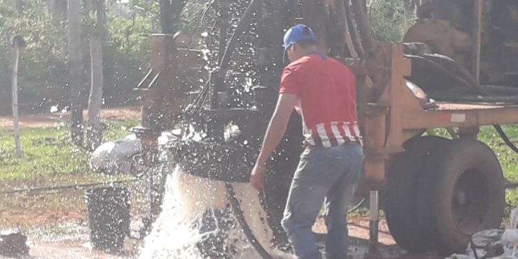 SENASA realiza perforación de pozo en distrito de Horqueta