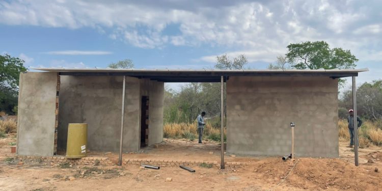 Avanza la construcción de 75 viviendas para familias indígenas de Presidente Hayes