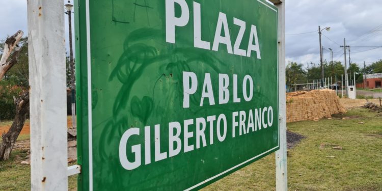 Avanzan con la remodelación de la plaza “Pablo Gilberto Franco” en Villa Hayes Avanzan con la remodelación de la plaza “Pablo Gilberto Franco” en Villa Hayes