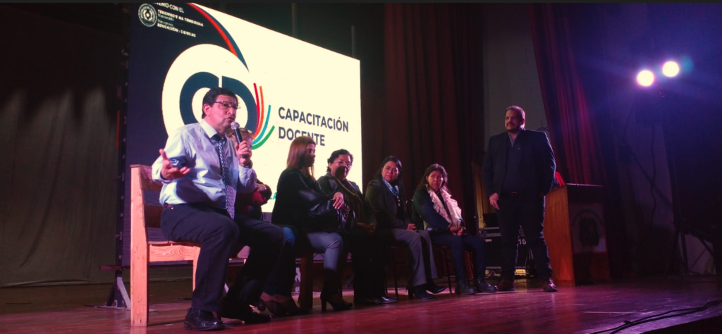 Desarrollan jornada de capacitación y contención integral a docentes, supervisores, directores y técnicos en el departamento central