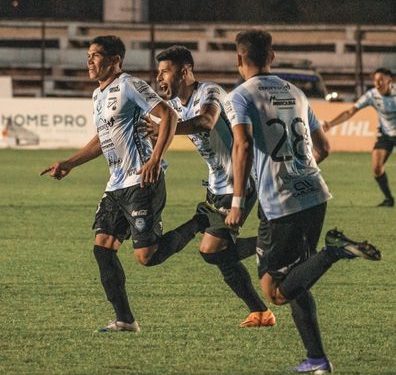 Guaireña le propinó una dura goleada al Guma