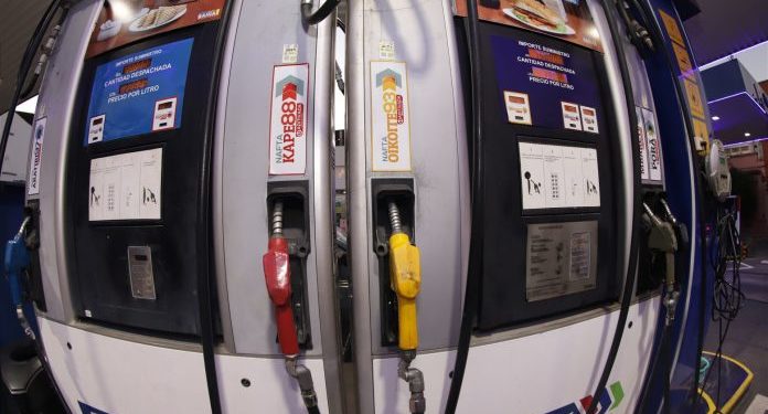 Petropar anuncia reducción de Gs. 600 en combustibles desde sus estaciones propias