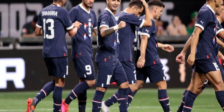 Paraguay recobró la memoria venciendo a México por la mínima