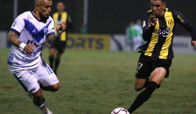 Duelo de necesitados en Dos Bocas Duelo de necesitados en Dos Bocas