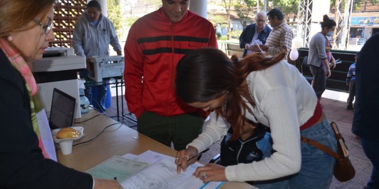 Ciudad Mujer Móvil sigue sumando atenciones en el barrio Santísima Trinidad Ciudad Mujer Móvil sigue sumando atenciones en el barrio Santísima Trinidad