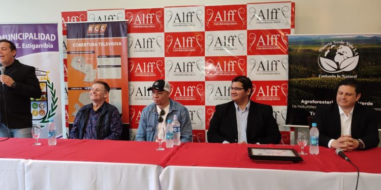 Alex Zurdo ya se encuentra en Campo 9 y esta noche dará su primer concierto