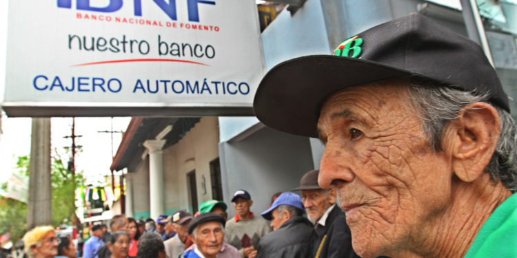 Más de 25.000 adultos mayores fueron incorporados a la Pensión Alimentaria Más de 25.000 adultos mayores fueron incorporados a la Pensión Alimentaria