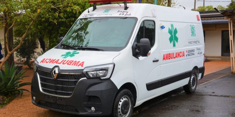 Distrito de Tomás Romero Pereira recibe ambulancia equipada con UTI