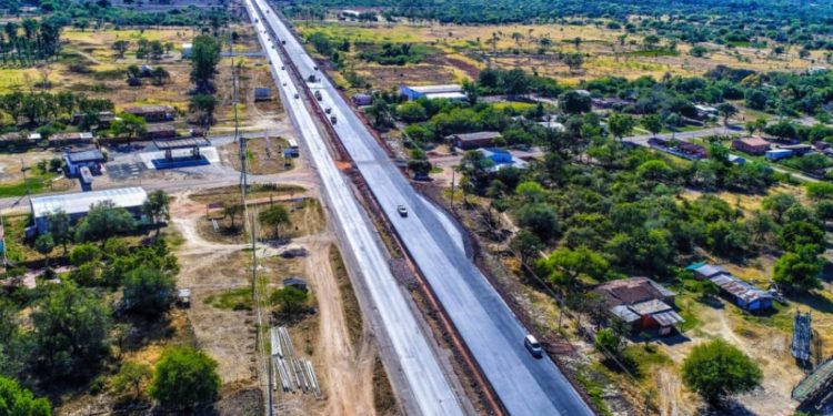 Obra de duplicación le va cambiando la cara a Falcón