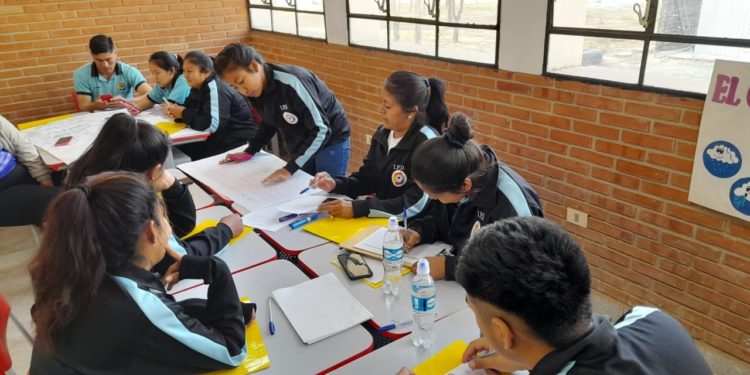 Autoridades promueven el fortalecimiento del sistema de protección a niños, niñas y adolescentes mediante charlas en Boquerón