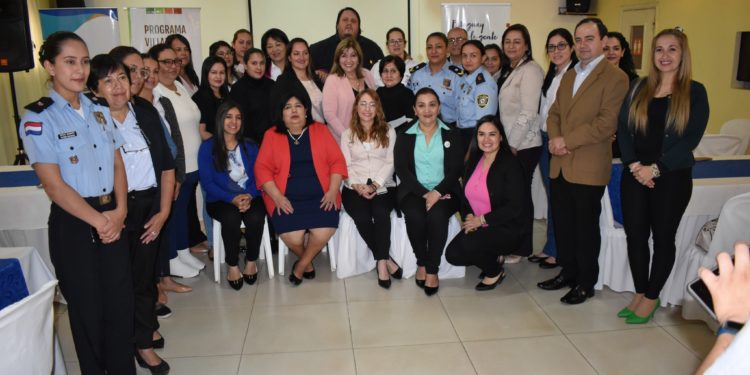 Funcionarios municipales del departamento de Guairá, se capacitaron en temas de niñez y adolescencia