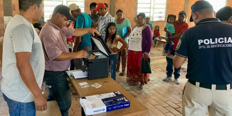 Acercaron servicios de documentación a comunidades de la Línea 32