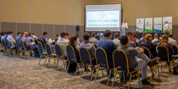 Fundación IDEAGRO presentó la Red de Ensayos de Evaluación 2022/23 Fundación IDEAGRO presentó la Red de Ensayos de Evaluación 2022/23