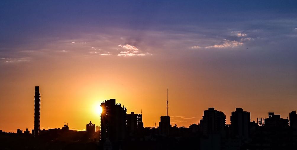 Descenso de temperatura y lluvias desde mañana domingo 09