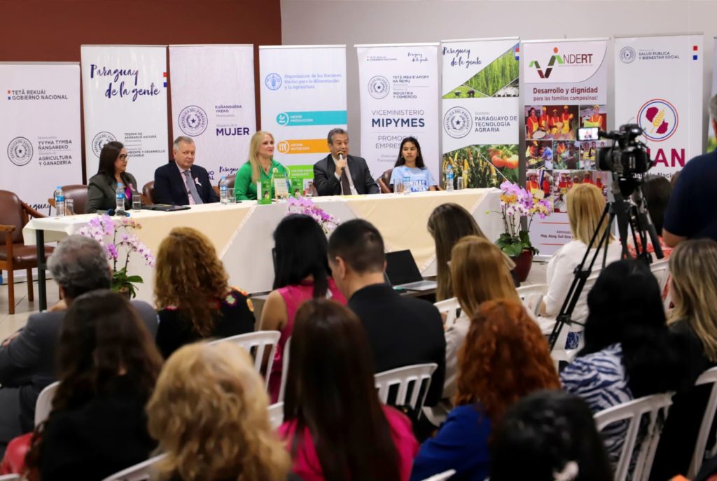 Gobierno presentó informe sobre aplicación de políticas públicas para mujeres rurales