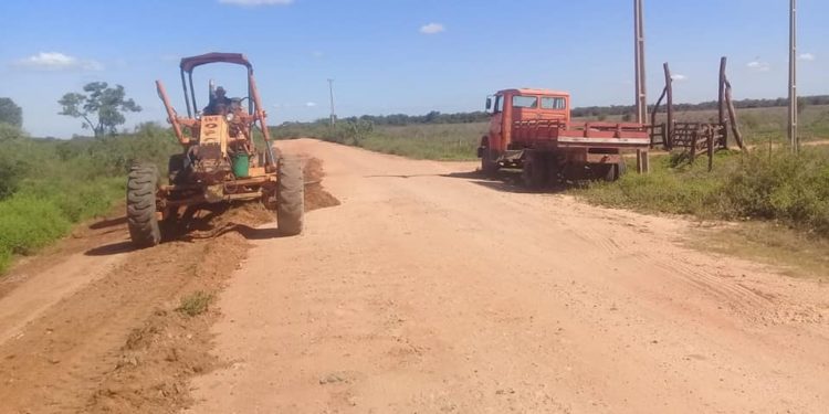 El MOPC mejoró más de 20 tramos de caminos vecinales El MOPC mejoró más de 20 tramos de caminos vecinales