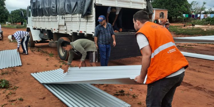 SEN asiste a familias afectadas por la tormenta SEN asiste a familias afectadas por la tormenta