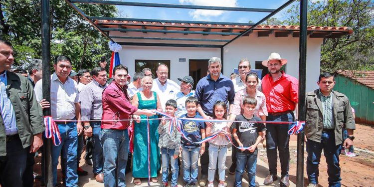 Gobierno inaugura 160 viviendas en Itapúa y acumula más de 2.000 casas entregadas en la zona