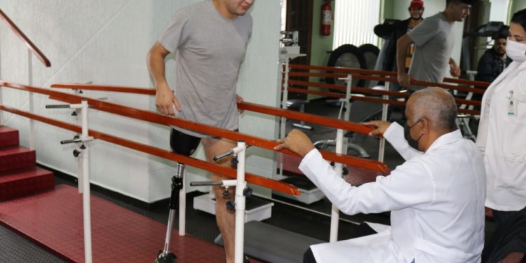 Prosigue entrega de prótesis del programa Pasos de Esperanza de Tesãi