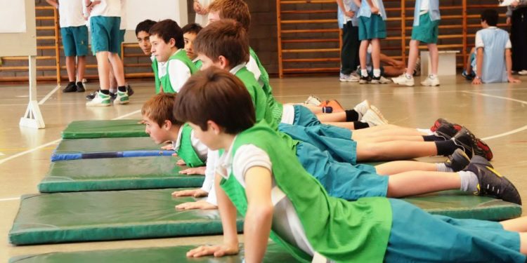 Paraguay es uno de los países con menor actividad física a nivel educativo Paraguay es uno de los países con menor actividad física a nivel educativo