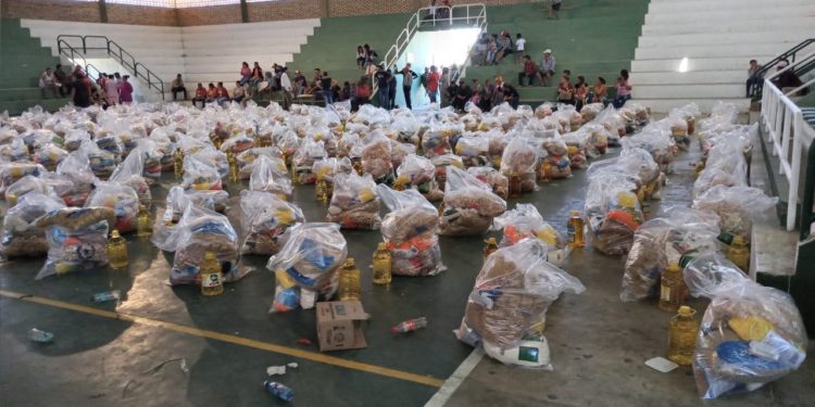 Bajo cooperación interinstitucional, Puerto Casado recibió la provisión de 300 kits de alimentos en concepto de asistencia humanitaria por temporal