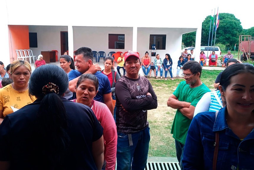 Realizan la entrega de documentos de identidad a pobladores de Carmelo Peralta