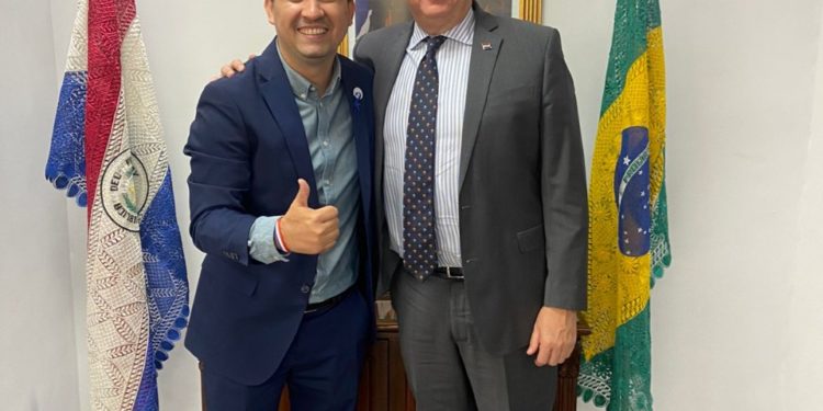 Itaipu y SNJ estrechan cooperación en beneficio de los jóvenes Itaipu y SNJ estrechan cooperación en beneficio de los jóvenes
