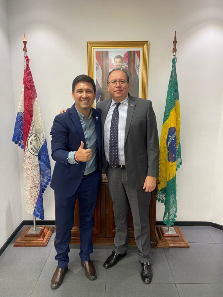 Itaipu y SNJ estrechan cooperación en beneficio de los jóvenes