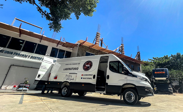 Moderno Laboratorio Móvil donado por Taiwán a la SENAD