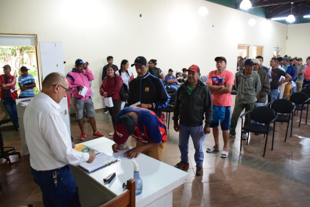 Gobierno completó asistencia económica a pescadores de Misiones