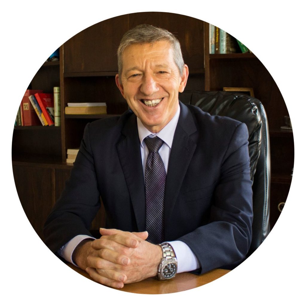 Parte a la eternidad el querido Dr. Helmut Siemens