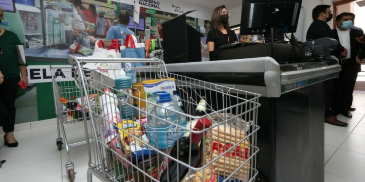 Comerciantes deben fijar precios y redondear vueltos a favor del cliente