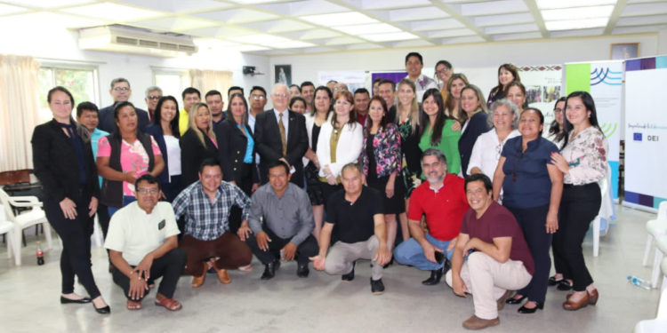Educadores de pueblos indígenas culminan con éxito curso de liderazgo en gestión educativa