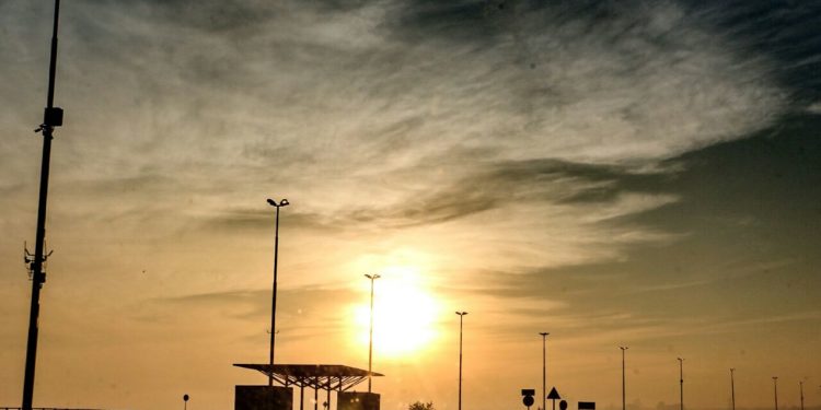 Clima fresco a cálido con cielo escasamente nublado se espera para este miércoles