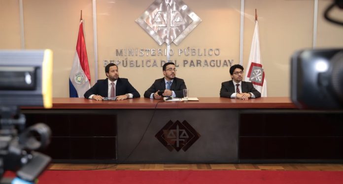 Por lesión de confianza, presentan acusación contra exgobernador de Central