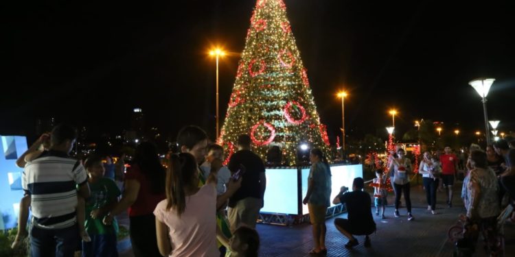 Asunción lista para recibir la Nochebuena