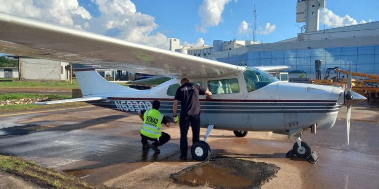 Detuvieron “sospechosa” aeronave que tenía como destino el Chaco Detuvieron “sospechosa” aeronave que tenía como destino el Chaco